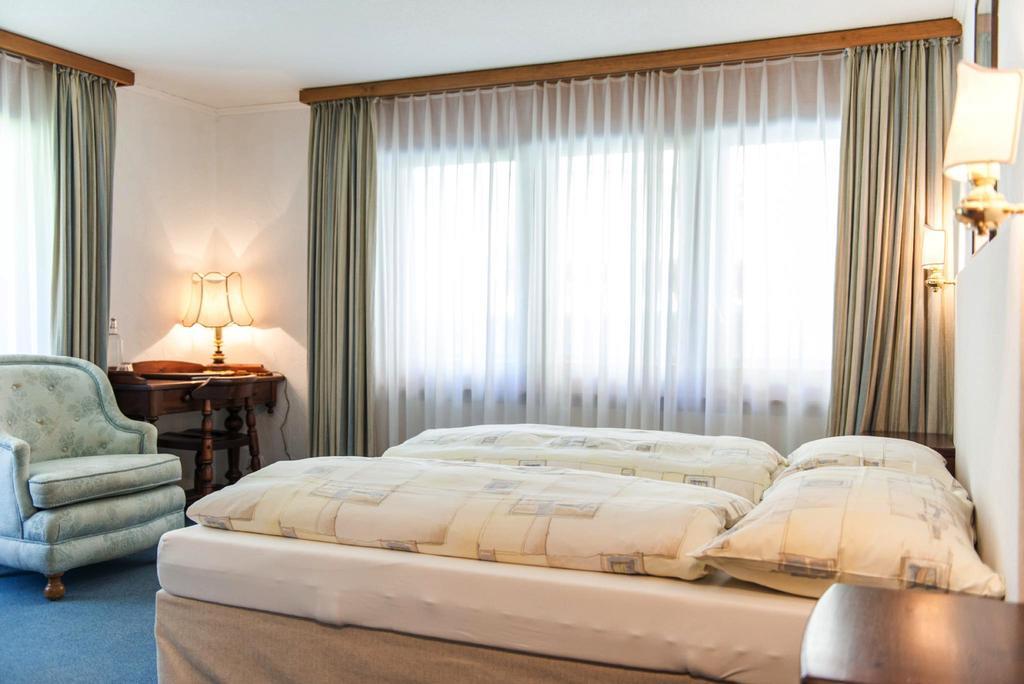 צרמט Bed & Breakfast Bijou חדר תמונה