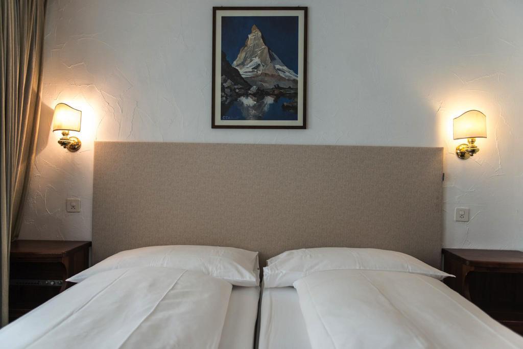 צרמט Bed & Breakfast Bijou חדר תמונה