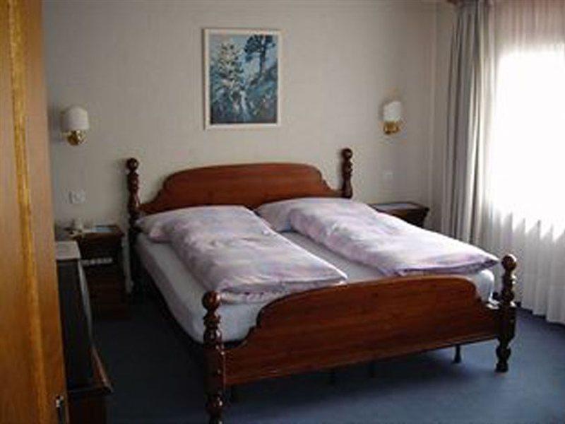 צרמט Bed & Breakfast Bijou חדר תמונה