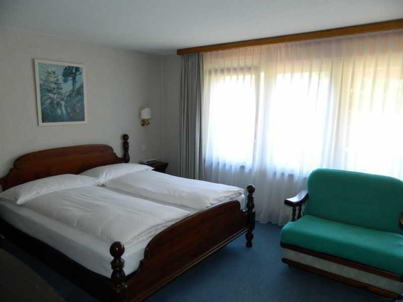 צרמט Bed & Breakfast Bijou חדר תמונה